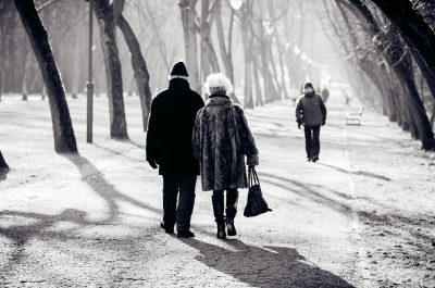 chodník v zime